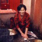 IslBG U Myung-cha washing her classic Korean rubber shoes