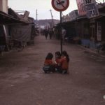 cop2 Young girls playing in the middle of a Kunsan street